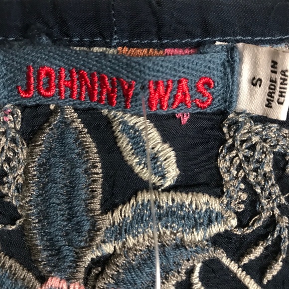 JOHNNY WAS Floral Garden Embroidered Blouse Navy - Picture 7 of 12